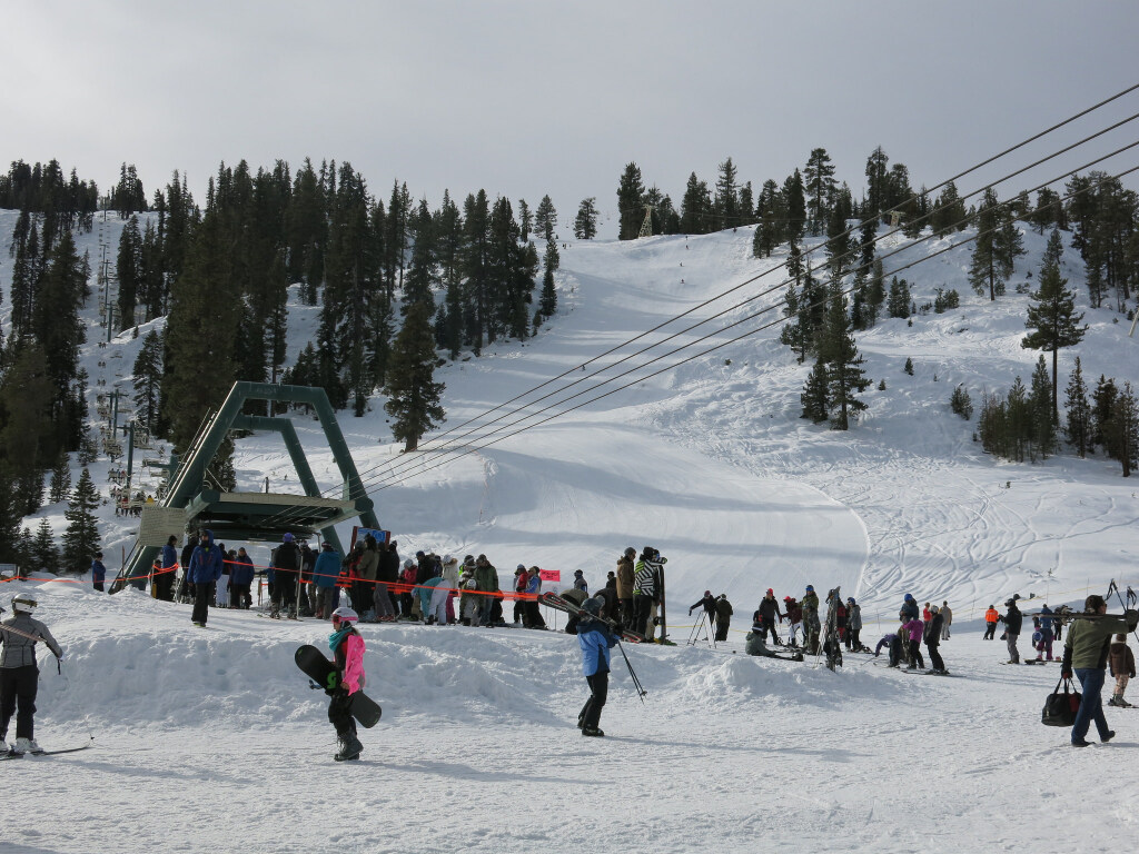 China Peak triple chair base, January 2016