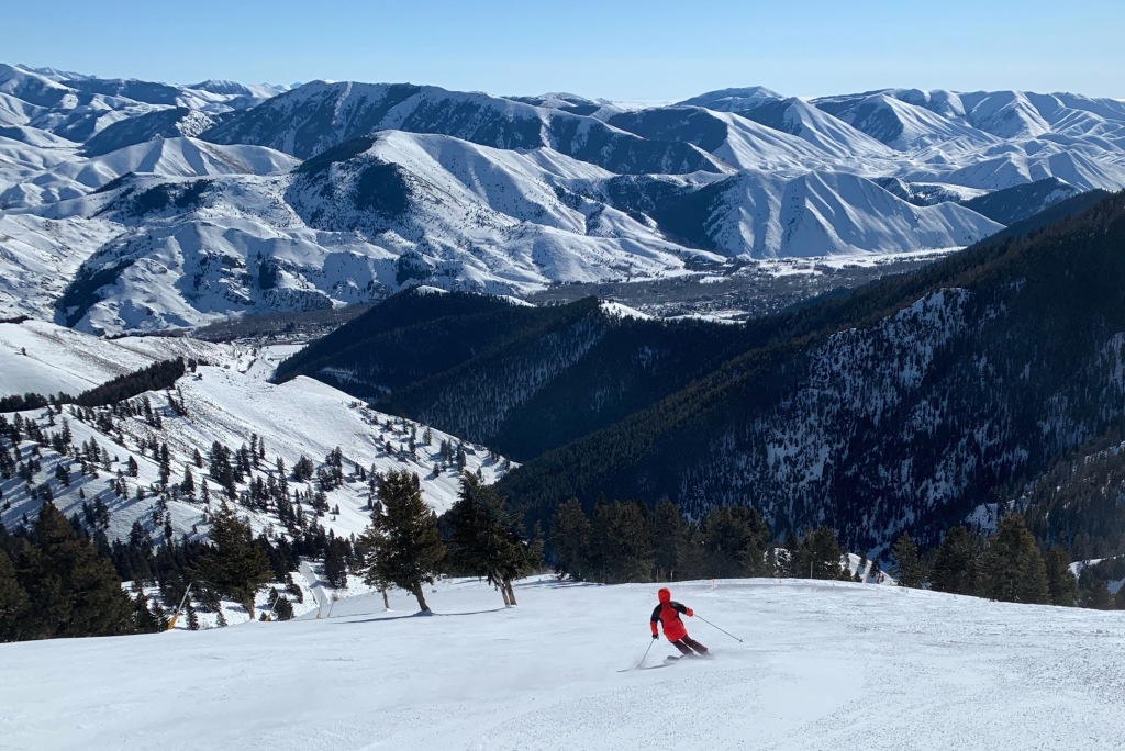 Sun Valley groomer, February 2020
