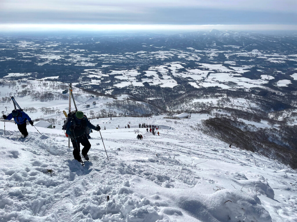 The beginning of the hike from Gate 2 at the top of Annupuri Niseko resort, February 2025